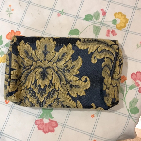 Make-up Case - Picture 2 of 4